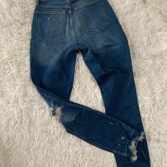🦋NWT Abercrombie Curve Love high rise jeans - Picture 3 of 9